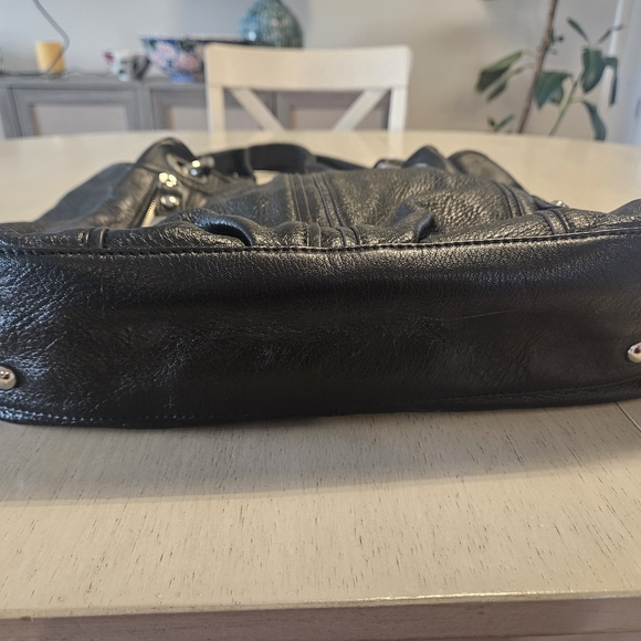 B. Makowsky Black Leather Shoulder Bag - Picture 2 of 9